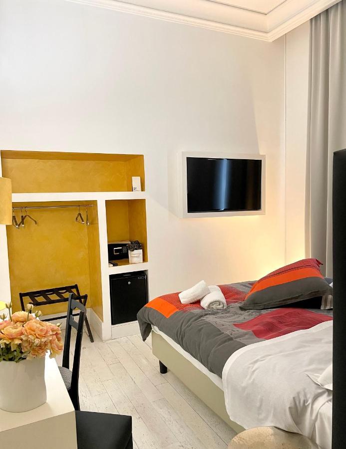 Xenia Luxury Rooms Reggio Calabria Exterior photo